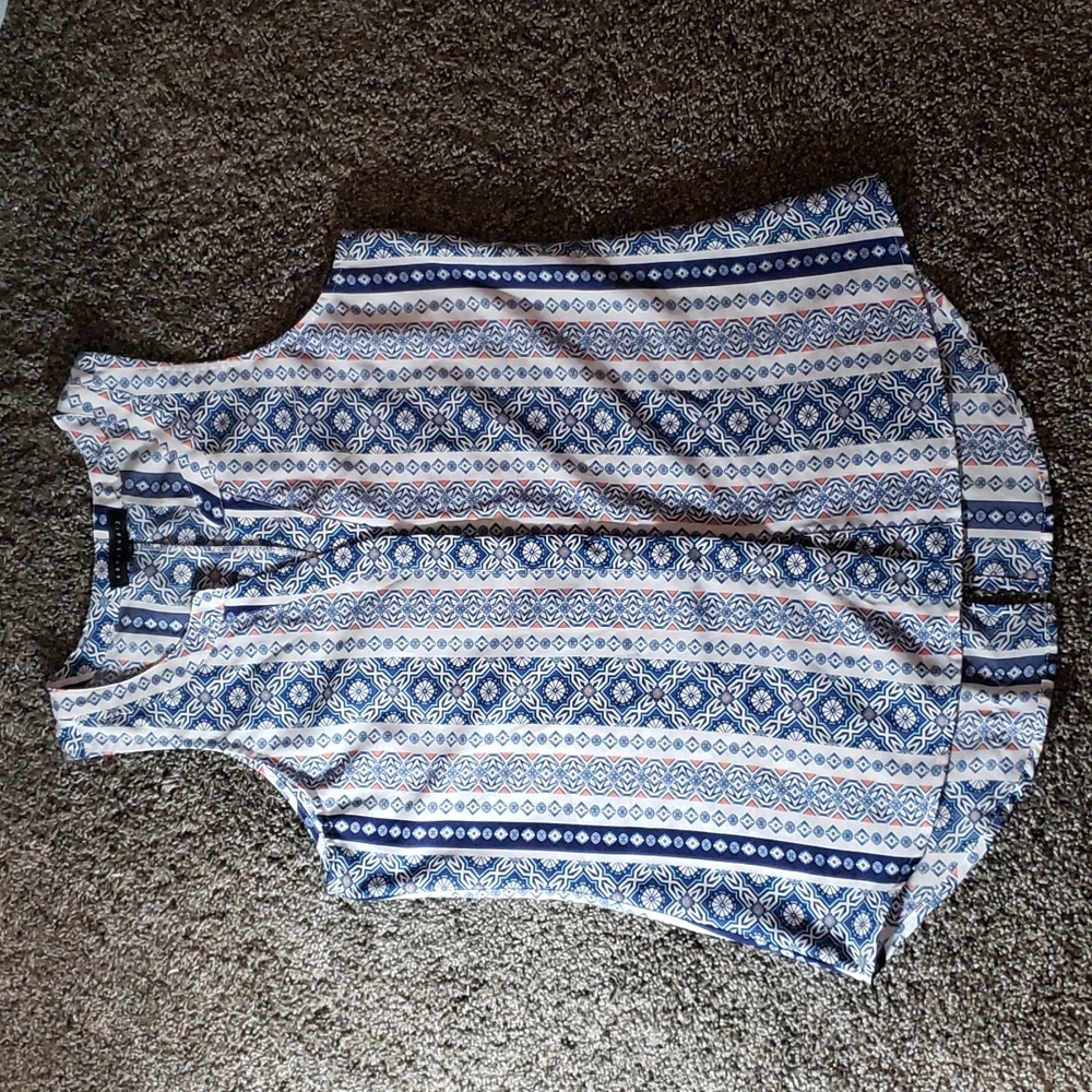 Sanctuary 100% Polyester Hidden Button Sleeveless… - image 8